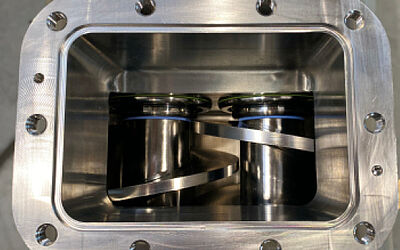 CHEMSPIN 125ES with large inlet and maximum chamber volume for conveying high-viscosity silicone.
